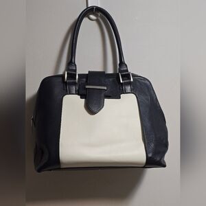 Vintage LK Bennett colorblock leather shoulder handbags color navy and white